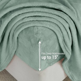 Viviland Plush Micro Fleece Twin Bed Sheet Set - Soft Fuzzy Polar Fleece Velvet Sheets - Extra Warm Winter Velour Fitted Sheets with 15" Deep Pocket - Emerald Green