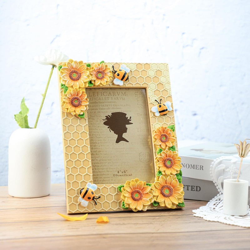 Bicuzat 3D Embossed Sunflower and Bees Pattern Resin Card Frame