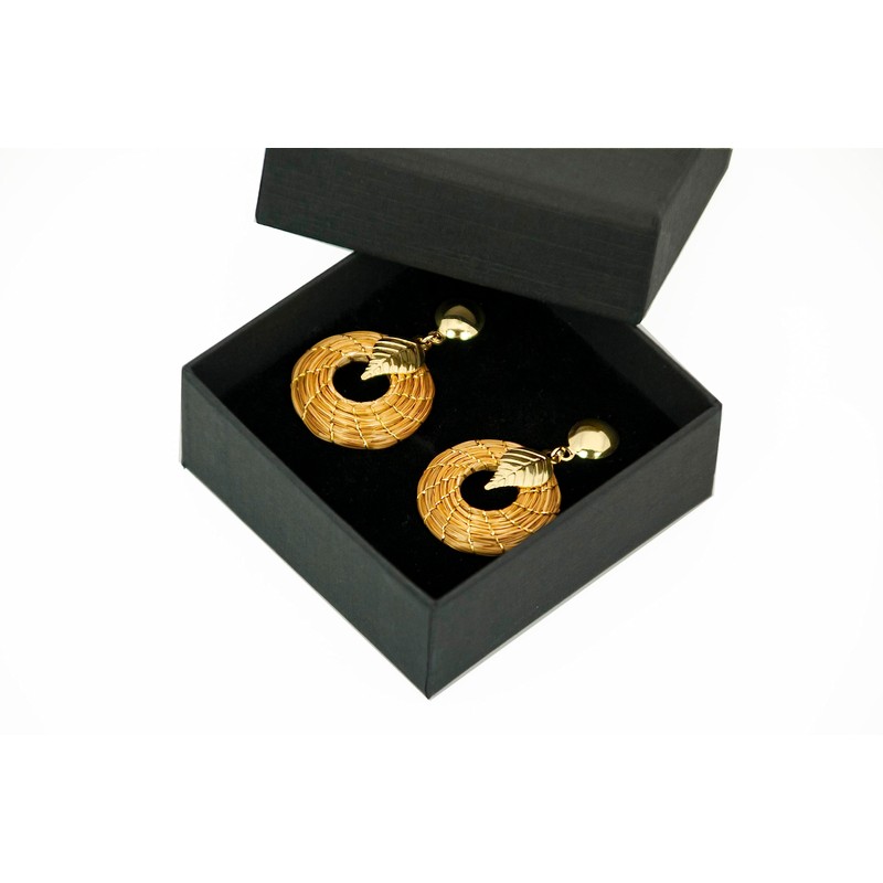 Open Mandala Earrings 2 cm Gold with Leaves