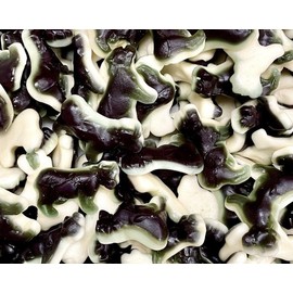Bayside Candy Gummy Cows - Black and White Gummi Cows (1LB)
