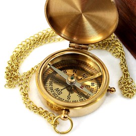 Taschenkompass m. Kette im Holzkästchen