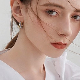 JeanBeau Two Tone Gold White Enamel Chunky Hoops Earrings for Women Girls Statement Trendy Thick Huggie Hoop Cartilage Prom Wedding Holiday Fashion Jewelry Gifts