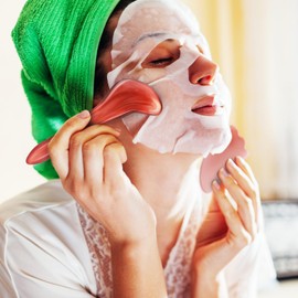 Healeved Jade Gua Sha Face Tool Set Guasha Tool for Face Massager Scratch Massage Tools Guasha Massager Set Muscle Scratch Massage Tools Comb Boards