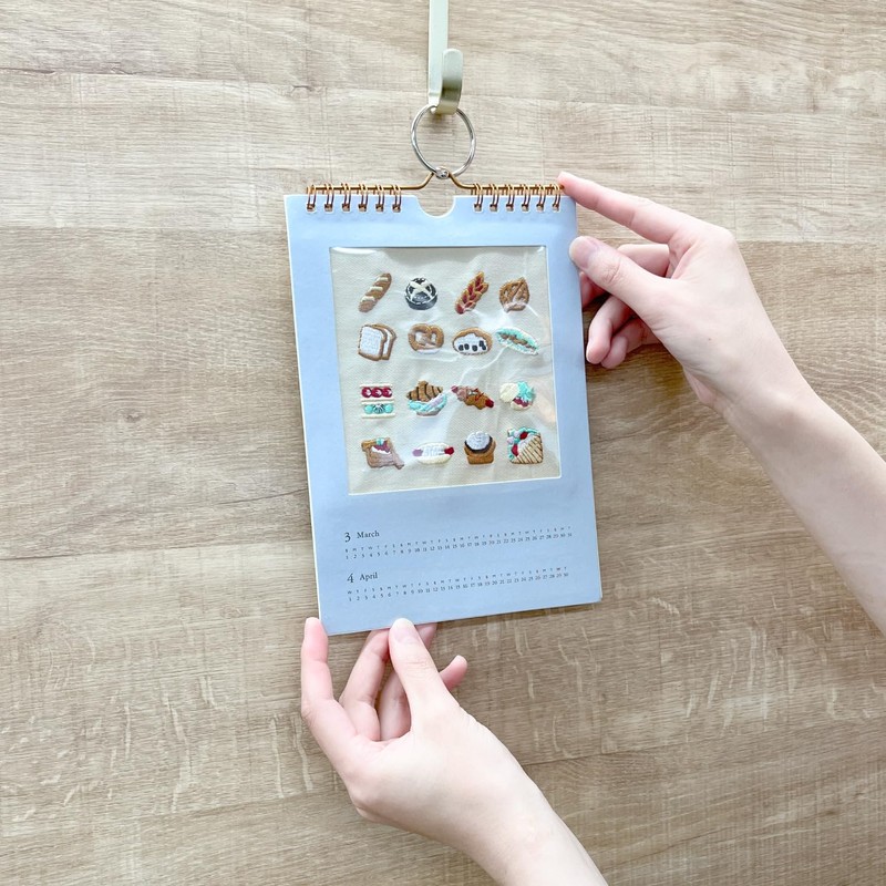 Gakken StaFul 2026 Calendar Annas Wall Hanging, Embroidered M18021, Starts