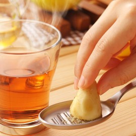 Oaks Uchikook Grater, Grater Small Amounts, No Waste, Condiment Grater, Spoon, Made in Japan