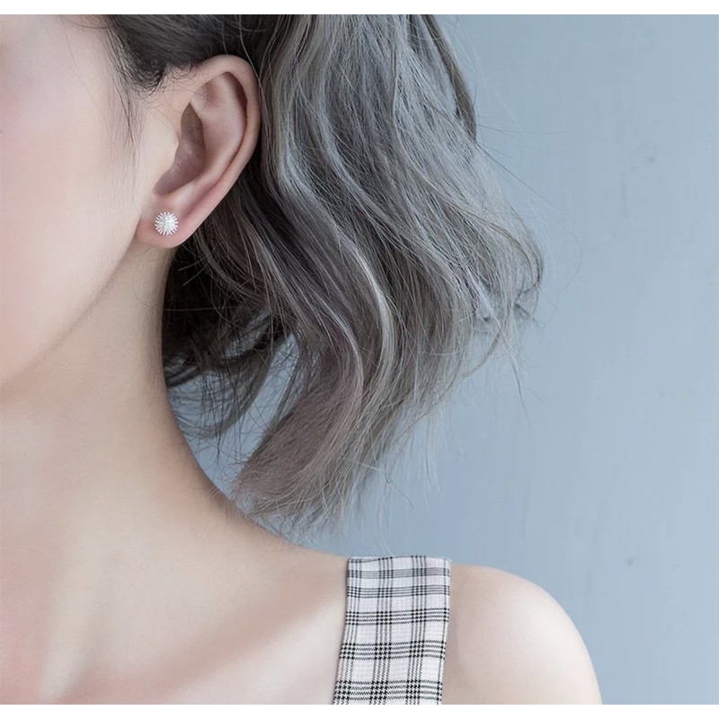 Iszie 925 Sterling Silver Simple Beautiful Dandelion Fowers Stud Earrings