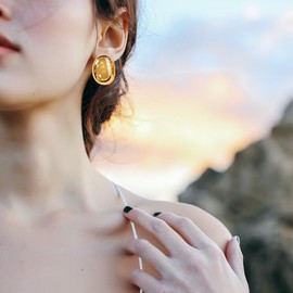 Gold Silver Ellipse Teardrop Stud Earrings Chunky Smooth Surface Egg Shape Hypoallergenic Earring Lightweight Jewelry for Women Gifts (Gold)