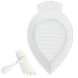 Ceramic Grater Plate for Ginger, Garlic, Onion, Cheese, Lemon, Chocolate, Vegetables and Fruits in Kitchen, White Garlic Grater with Peeler and Brush, Carrot-shaped