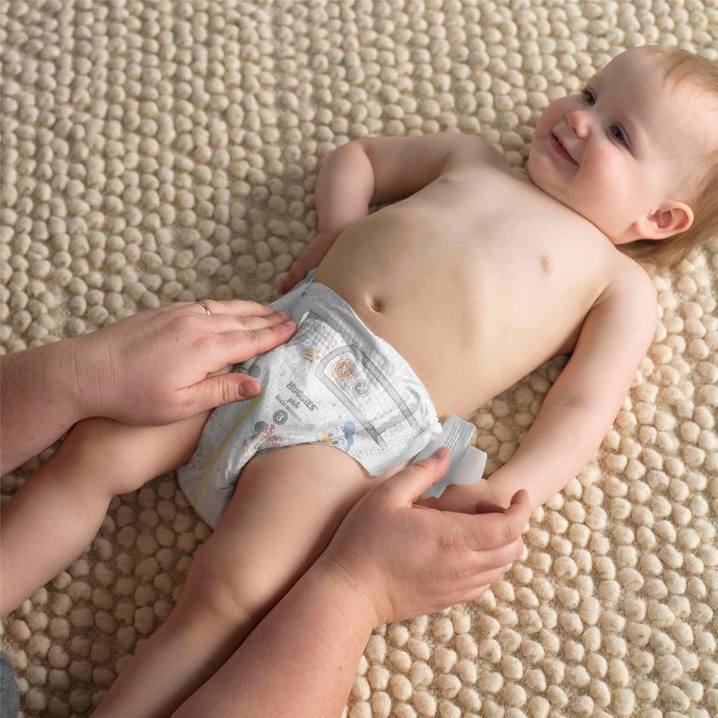 Huggies Plus Diapers, Size 4, 174 Count