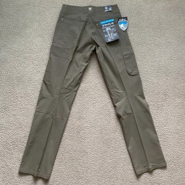 Kuhl NWT KUHL Revolvr Pant Full Fit Quick Dry Lightweight Durable Stretch Khaki 30x34