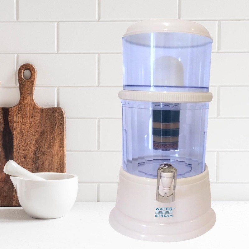 Water Stream by Little Luxury Crystal Clear 4-Gallon Countertop Gravity