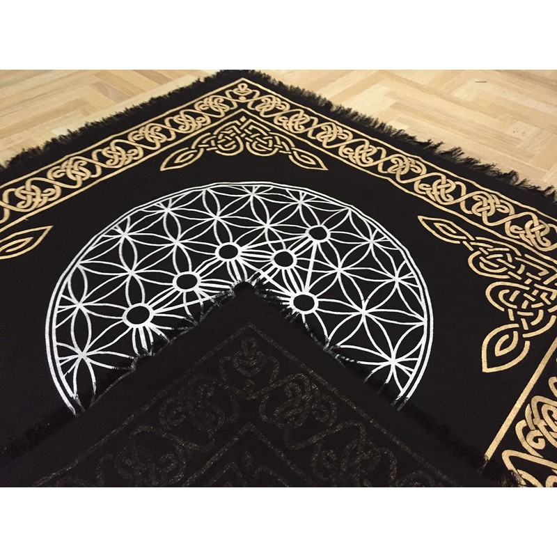 INDIAN CONSIGNERS Altar Cloth Geometric Witchcraft Alter Tarot Spread Top
