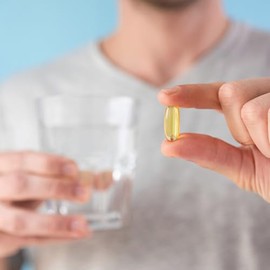 ProNatural Pharma OMEGA 3 | 90 Kapseln | Reines Fisch?l + Vitamin E | 1000 mg - Fetts?uren 300 mg EPA+DHA ProNatural Pharma