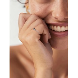 Silvora Simple women's ring, stackable with white/black zircons made of S925 silver, single acher simple ring with round/heart-shaped zirconia in round cut, ring size J (14.8) - 67 (21.4) in silver,