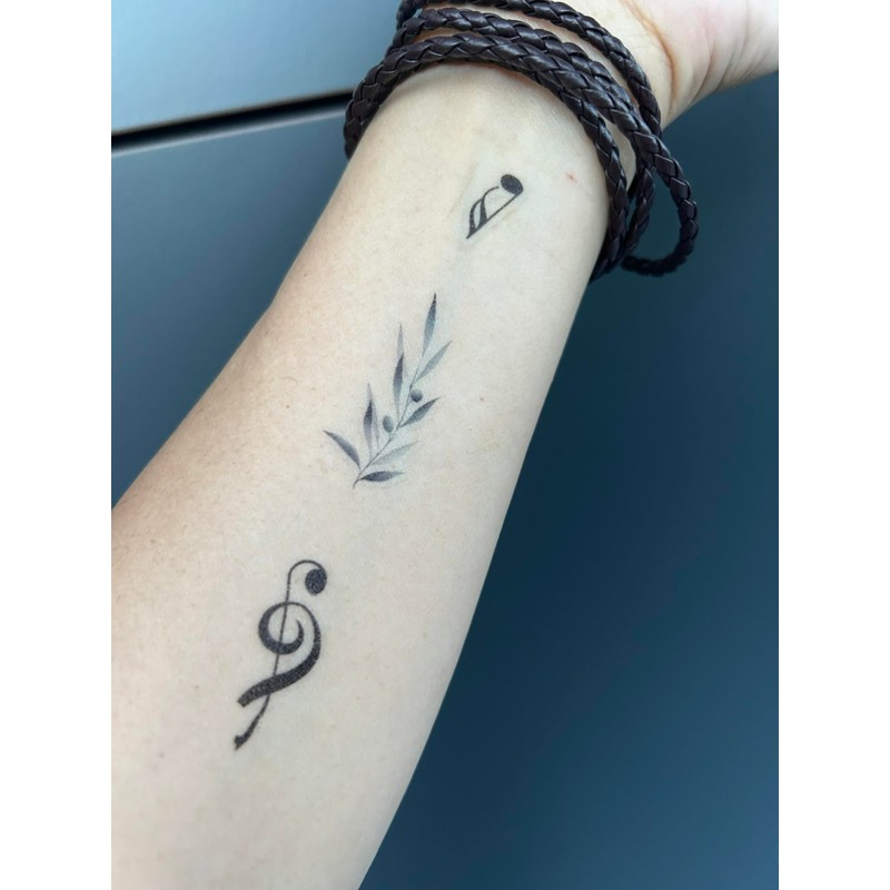 TL127 HSC021 Temporary Clef Tattoo Musical Notes Tattoo Electric Guitar