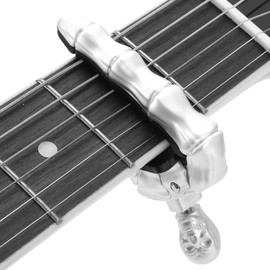 Guitar Capo for 6-String Acoustic Guitars, 85 x 58 mm / 3.3 x 2.2 Inch Skull Capo, Zinc Alloy Guitar Capo, Skeleton Head Capo for Acoustic, Electric Guitars, Ukulele, Mandolin, Banjo