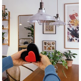 FeinKnick Stylish Double Hearts for Decoration - Modern Decorative Ceramic Heart 13 cm Large in Black & Red as a Set - Double Heart Sculpture Good as a Gift