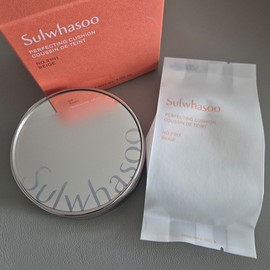 Sulwhasoo Perfecting Cushion main product 15g + refill 15g / 설화수 퍼펙팅쿠션 본품15g+리필15g