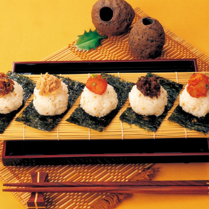 TOSSOW Sushi Making Kit - Includes 2 Sushi Roller Mats,
