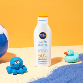Nivea SUN Kids Sensitive Protect & Play FP50+ in 200 ml Bottle, Sun Protection Unscented Baby Cream for Sensitive Skin