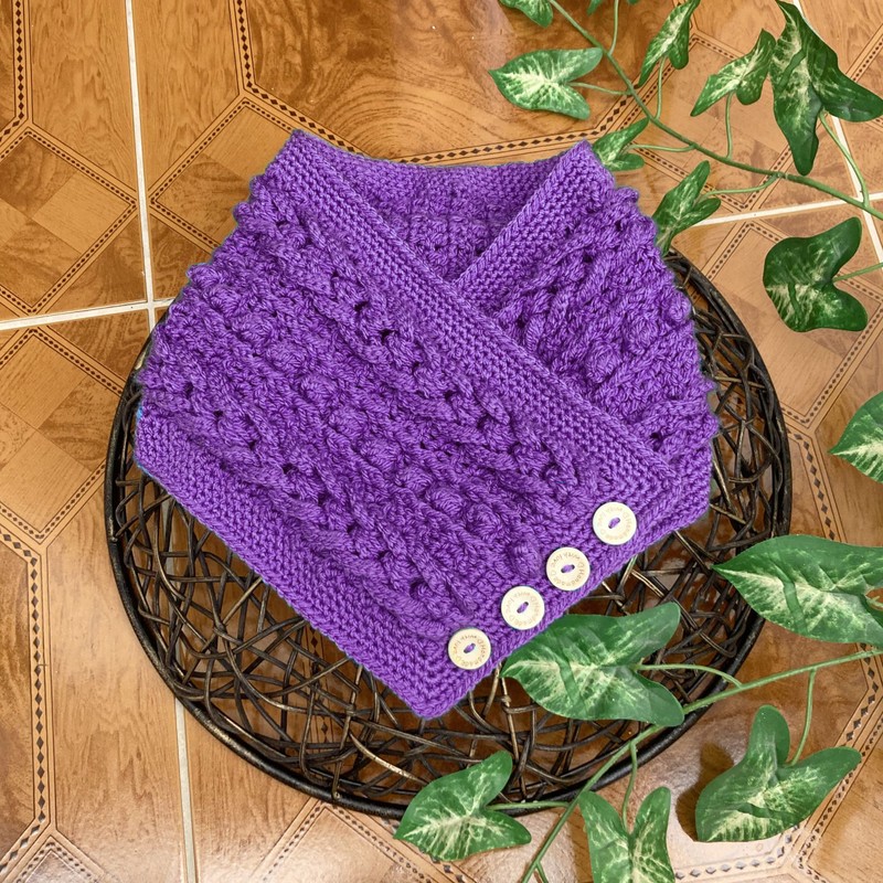 Crochet Pattern for Ladies Neck Warmer Scarf, use Aran Yarn