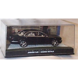 universal hobbies JAMES B0ND 007 CASIN0 R0YALE jaguar XJ8 film scene car 1:43 scale diecast model