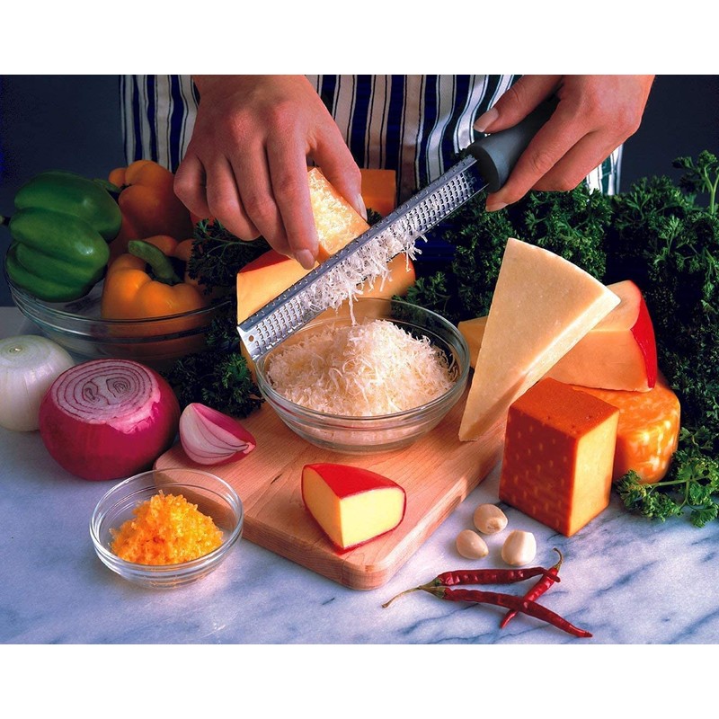 Microplane Classic Zester Grater, Black
