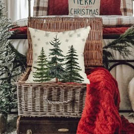 RABUSOFA Christmas Pillow Covers 18x18 Inch,Christmas Tree Decorations Pillow Covers,Xmas Snowflake Christmas Decor Cushion Covers,Merry Christmas Holiday Throw Pillows for Home Sofa Couch Green White