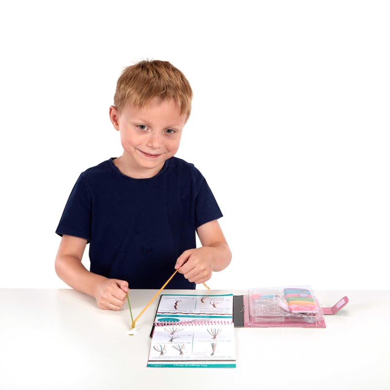 Melissa & Doug On The Go Friendship Bracelet Craft Set