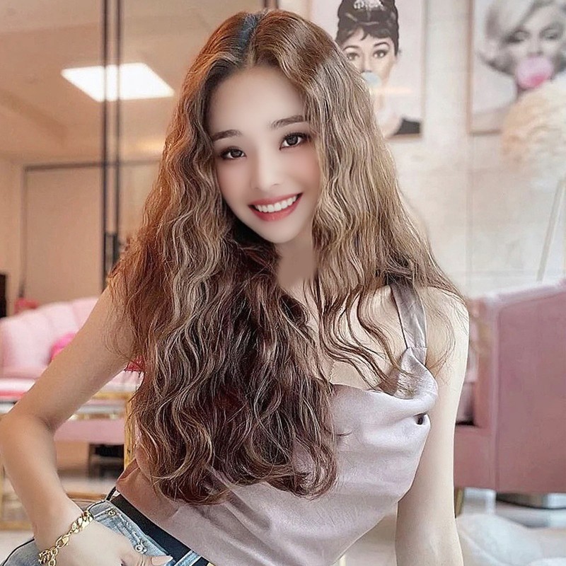 Women Long Curly Wigs Central Parting Universal Wig Headgear for