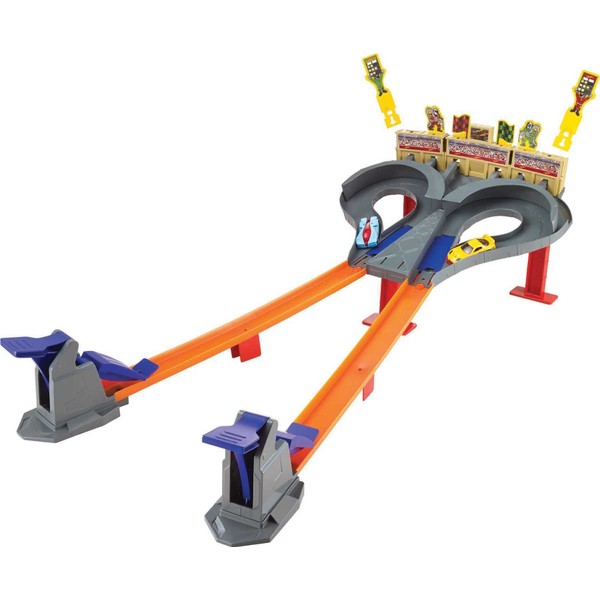 Hot Wheels Super Speed Blastway Track Set, 1 Hot Wheels Car, Dual-Track Racing, 1 or 2 Player, Connect to Other Sets, Toy for Kids 4 Years Old & Up