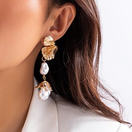 Wiwpar Dainty Gold Pearl Dangle Drop Earrings Baroque Long Pearl Earrings Dangle Gold Statement Pearl Drop Earrings Jewelry Gift for Women Girls Brides Wedding Party (Style1)