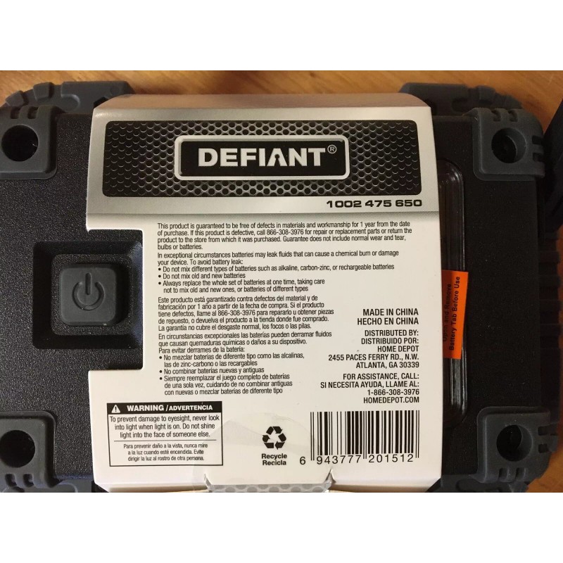 Defiant 500 Lumen LED Utility Light Brand New With Batteries