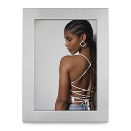 Hama Picture Frame 10 x 15 cm Wide Photo Frame, Portrait Frame, Portrait Format, Landscape Format, for Hanging, Standing, Velvet Backing, Glass Pane, Picture Size 10 x 15 cm, Silver