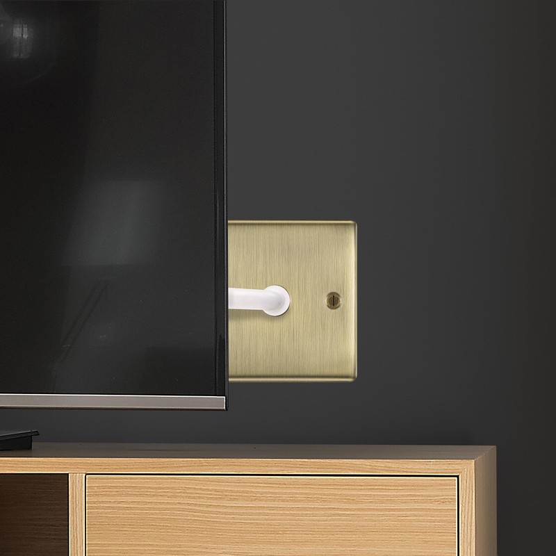 BG Electrical Single Socket For TV or FM Co-Axial Aerial
