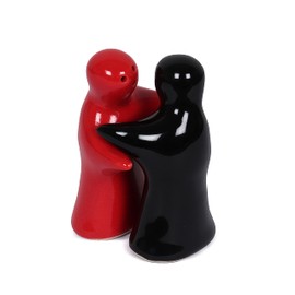 Salt and Pepper Seasoning and Spice Shakers Cute, Novelty, Modern and Vintage Hug Design Couple Set for Retro Farmhouse Home Decorative Dispenser for Kitchen Red and Black
