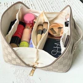 Large Capacity Travel Cosmetic Bag, Travel Makeup Bag, Opens Flat for Easy Access, Toiletry Bag, Vegan Leather, Bridal Shower Gift:_Pink