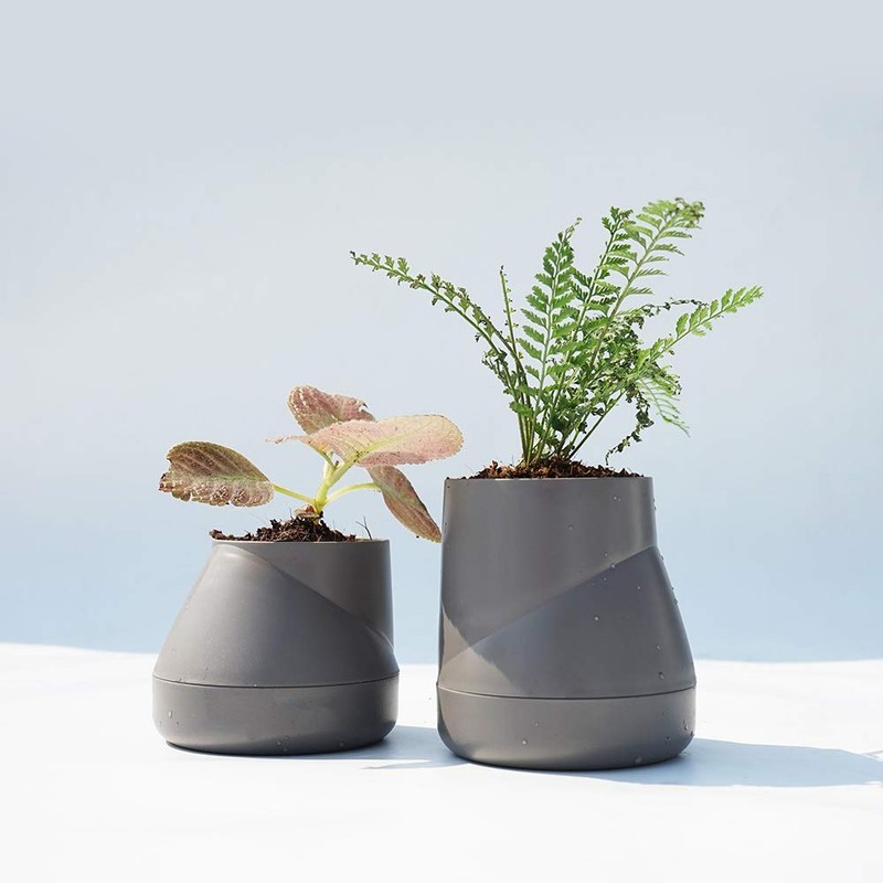 QUALY Self-watering flower pot, gray, 10x13 cm