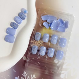 OHWODA Winter Fake Nails Snowflake Press on Nails Short Blue Christmas Glue on Nails Full Cover Snowflake False Nail Tips Glossy Square Shape Winter Press on Nails for Women Christmas Decorations