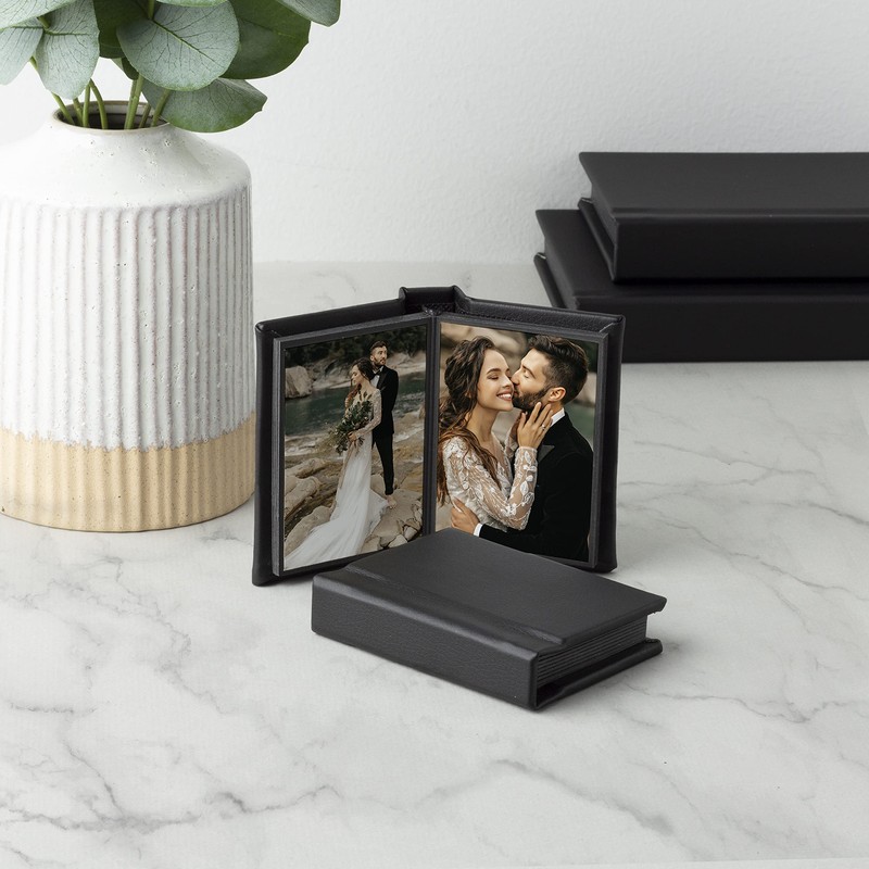Neil Enterprises Inc. 2.5" x 3.5" Black Leather Self-Stick Photo