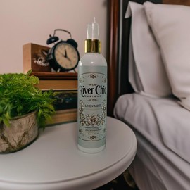 Luxurious 8 oz Room & Linen Spray  - Revitalizing Home Fragrance - Scent: Lux Linen