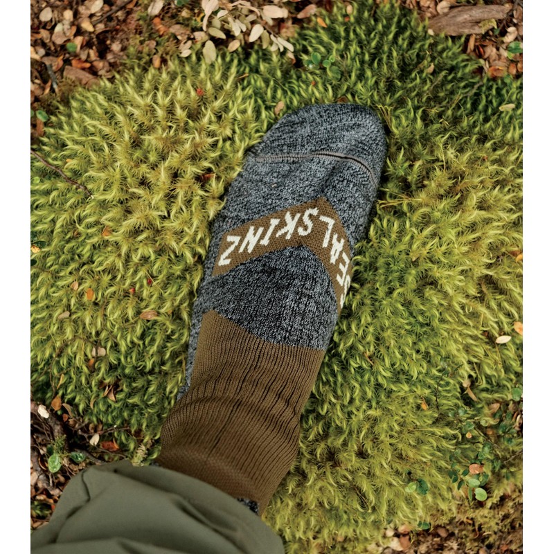SEALSKINZ Raynham Unisex Waterproof Mid-Length Socks for Running, Trekking, Camping