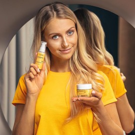 Delia Cosmetics - Vitamin D3 Precursor - Anti-Wrinkle Normalising Serum - All Skin Types - Acne Skin - Moisturising - Firming - Smoothing Wrinkles - Hyaluronic Acid - Niacinamide - 30ml