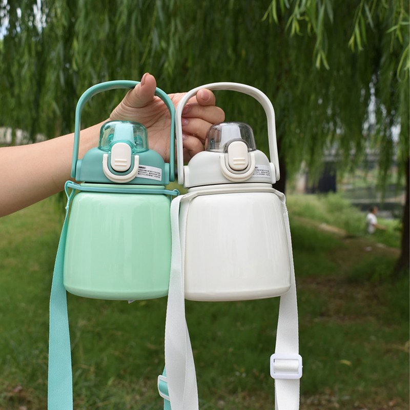 Insulated Water Bottle 650ML 304 Stainless Steel Straw Bottle for
