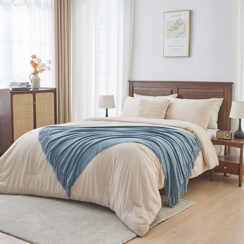 CozeCube Chenille Throw Blanket for Couch, Cozy Plush Fuzzy Decorative