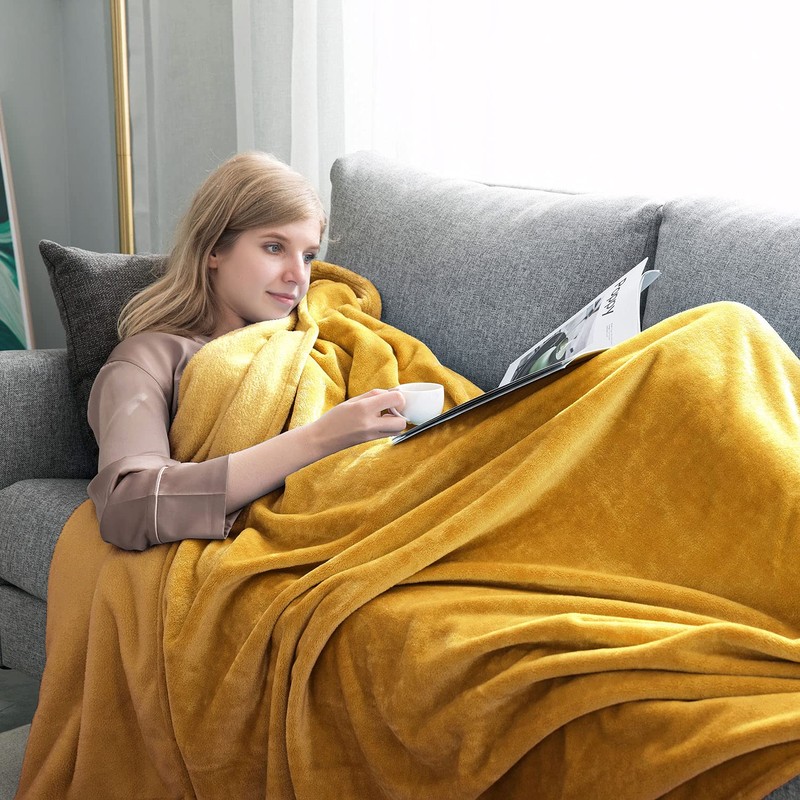 MOONLIGHT20015 Fleece Blanket Throws for Sofas - 400 GSM Mustard