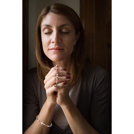 Cross Bracelet for Women, Religious Christian Gifts for Women, Inspirational Jewelry, Faith Baptism Birthday Gifts for Her Woman Stocking Stuffers Teens Adults Easter Spiritual