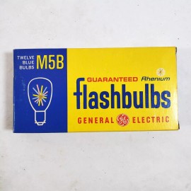 GE Vintage Package GE M5B Flashbulbs 12 Bulbs in Original Packaging