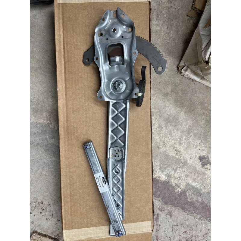 Motorcraft 1999-2004 Ford F-150 F-250 driver side window regulator #
