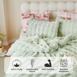 Simple&Opulence Fluffy Faux Fur Comforter Set, Plush Fuzzy Minky Bedding Set, 3 Pieces Warm Soft Comforter Bedding Set for Winter - 1 Shaggy Comforter with 2 Pillow Shams(Queen, Light Green)